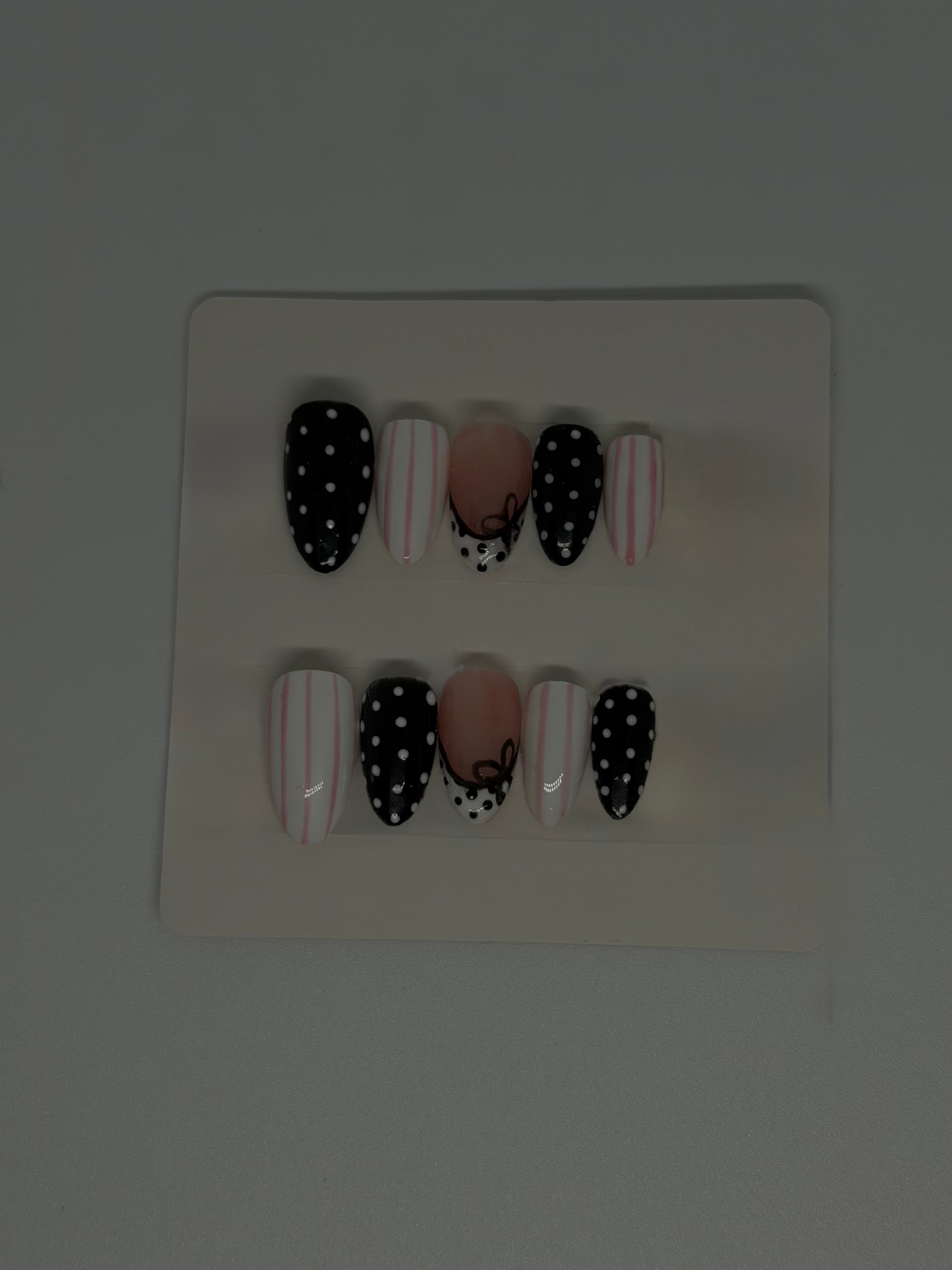 Black Pink & White Nails